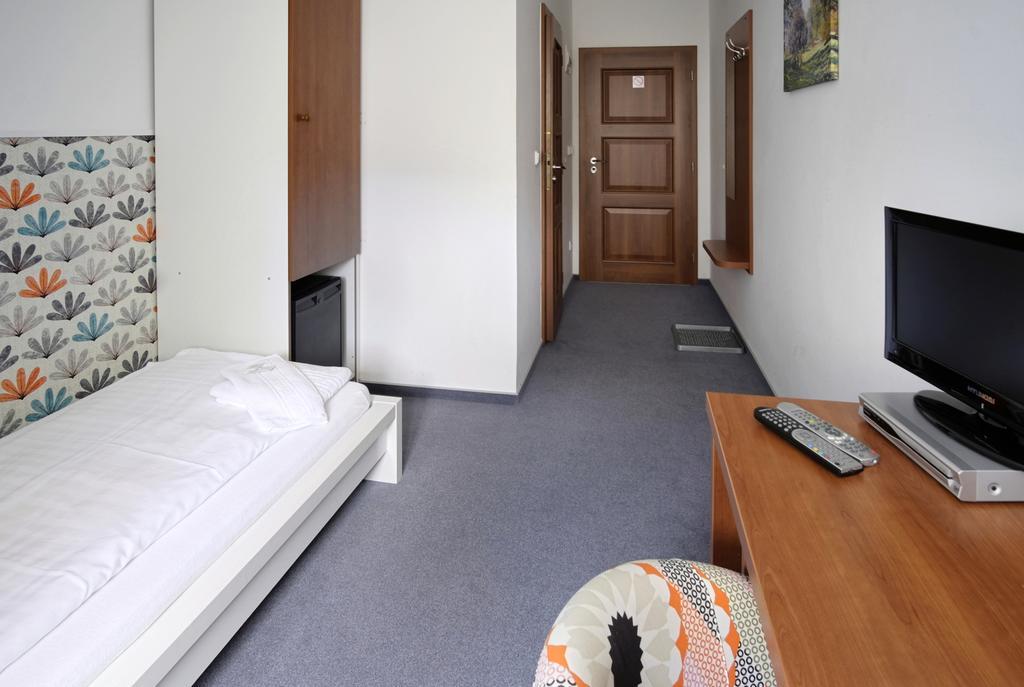 Pension Pod Vezi Kolín Dış mekan fotoğraf